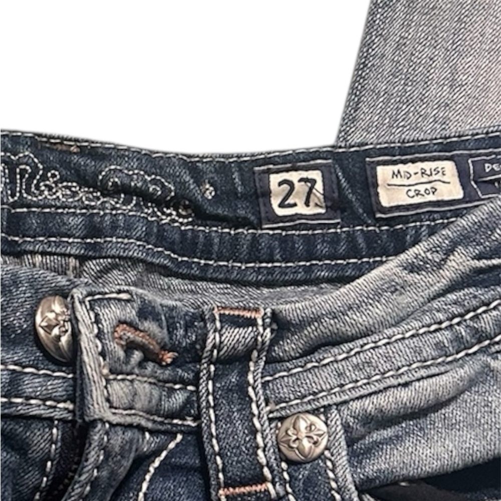 Miss Me, Light Wash, Mid-Rise Crop Jeans - Picture 7 of 7
